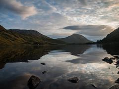 Irland, Connemara Berg Spiegelung, am Abend