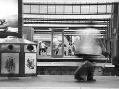 in Bewegung, Stuttgart alter Hauptbahnhof 