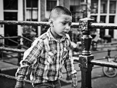 Ausdruck in der Bewegung, Junge in Amsterdam, Niederlande